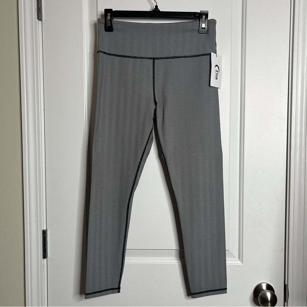 ZYIA Black Herringbone Hi-Rise Legging